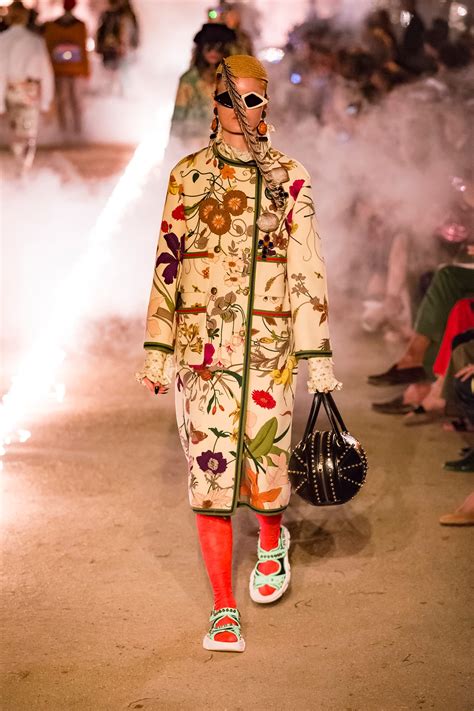 gucci cruise 2019 alle ira|Gucci's Cruise 2019 show highlights: fire and fashion.